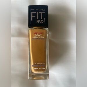 Maybelline Fit Me Foundation dewy and smooth- Toffee 330